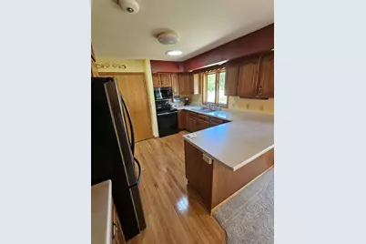 2320 James Avenue, Altoona, WI 54720 - Photo 11