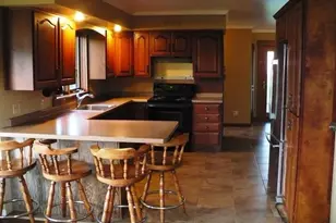 207 N Main St, Greenwood, WI 54437 - Photo 5