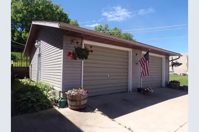 314 E 6th Street, Neillsville, WI 54456 - Photo 5