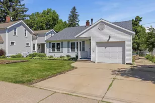 1724 McCulloch St, Stevens Point, WI 54481 - Photo 3