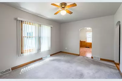 1120 S 8th Avenue, Wausau, WI 54401 - Photo 9