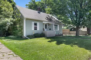 521 N 9th Ave, Wausau, WI 54401 - Photo 5