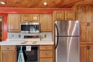 1060 Lakewood Ln, Wisconsin Rapids, WI 54494 - Photo 5