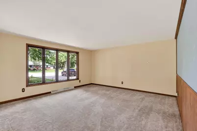 1060 Lakewood Lane, Wisconsin Rapids, WI 54494 - Photo 17