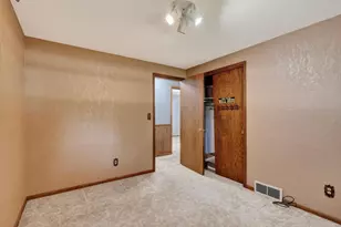 1060 Lakewood Ln, Wisconsin Rapids, WI 54494 - Photo 23