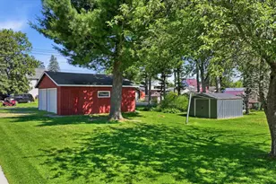 400 N Vine Ave, Marshfield, WI 54449 - Photo 25