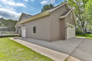 1615 Gemini Pl, Wausau, WI 54401 - Photo 7