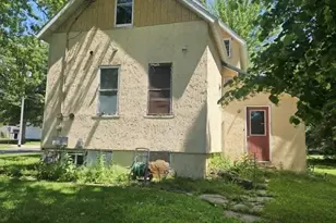 114 E 9th St, Marshfield, WI 54449 - Photo 3