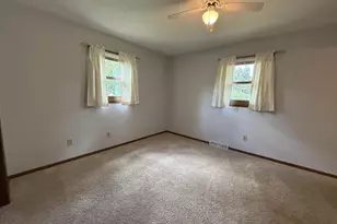 2126 Kowalski Rd, Kronenwetter, WI 54455 - Photo 17