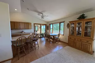 138580 Woodland Dr, Marathon, WI 54448 - Photo 5
