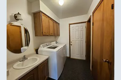 827 W North Street, Marshfield, WI 54449 - Photo 9