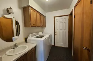 827 W North St, Marshfield, WI 54449 - Photo 9