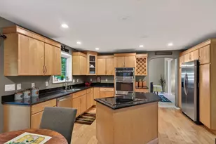 912 Cherokee Ct, Waupaca, WI 54981 - Photo 11