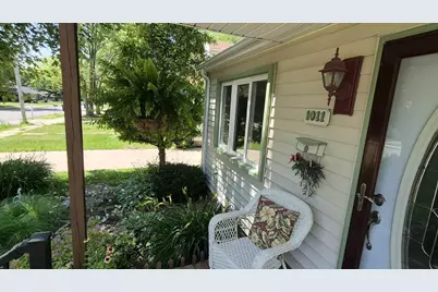 1011 W Park Street, Marshfield, WI 54449 - Photo 5