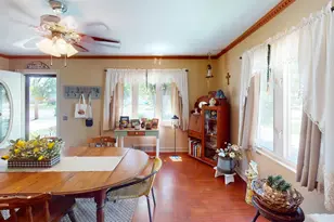 1011 W Park St, Marshfield, WI 54449 - Photo 9