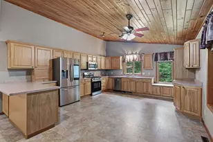 3475 Oakhill Ln, Eagle River, WI 54521 - Photo 11