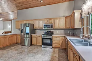 3475 Oakhill Ln, Eagle River, WI 54521 - Photo 13