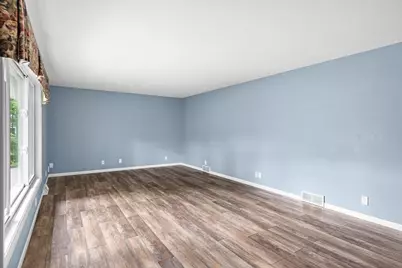 2015 Circle Drive, Kronenwetter, WI 54455 - Photo 11