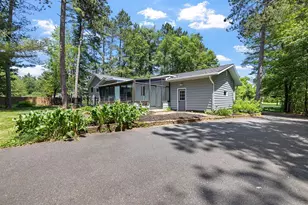2015 Circle Dr, Kronenwetter, WI 54455 - Photo 3