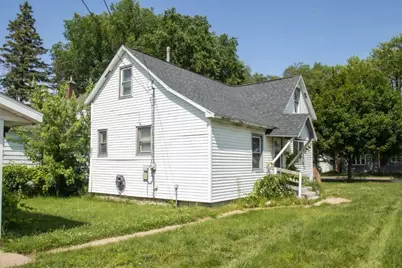 1002 N 1st Avenue, Wausau, WI 54401 - Photo 7