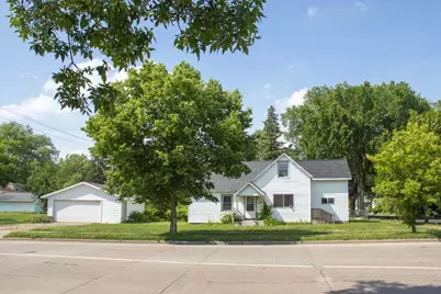 1002 N 1st Avenue, Wausau, WI 54401 - Photo 1