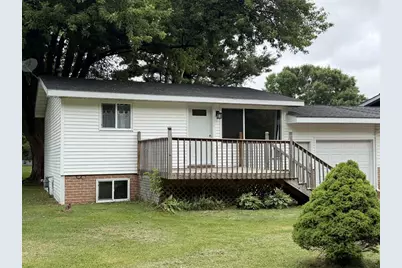 406 E Linden Street, Abbotsford, WI 54405 - Photo 1