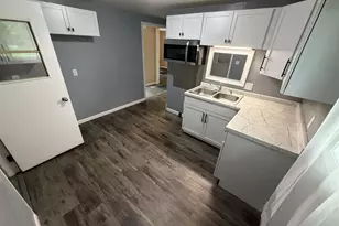 406 E Linden St, Abbotsford, WI 54405 - Photo 3