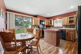 417 Wildwood Ct, Marshfield, WI 54449 - Photo 3