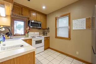 805 N 8th Ave, Wausau, WI 54401 - Photo 17
