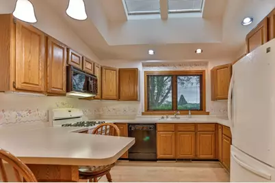 1135 Easthill Place, Wausau, WI 54403 - Photo 9