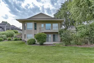 1135 Easthill Pl, Wausau, WI 54403 - Photo 3