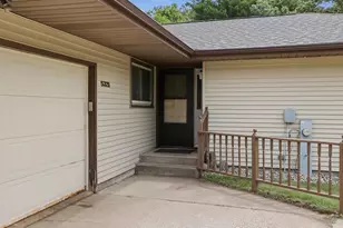 5321 Wyatt Ave, Wisconsin Rapids, WI 54494 - Photo 3