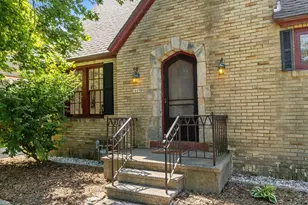 1609 Clark St, Stevens Point, WI 54481 - Photo 3