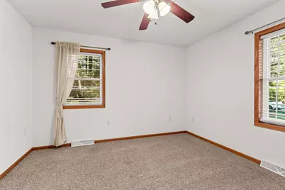 1010 Woodland Court, Plover, WI 54467 - Photo 17