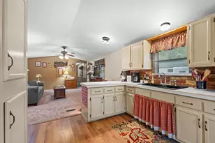 3641 Haga Dr, Plover, WI 54467 - Photo 11