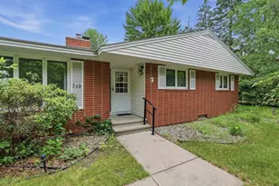 719 Sunset Ave, Stevens Point, WI 54481 - Photo 5
