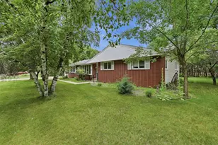 719 Sunset Ave, Stevens Point, WI 54481 - Photo 3