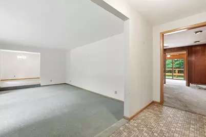 719 Sunset Avenue, Stevens Point, WI 54481 - Photo 7