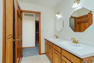 413 S Emerald Dr, Wausau, WI 54401 - Photo 37