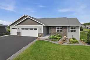 2375 Chesterfield Dr, Kronenwetter, WI 54455 - Photo 3