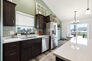 2375 Chesterfield Dr, Kronenwetter, WI 54455 - Photo 17