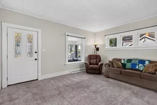 315 Robbins St, , WI 54165 - Photo 5
