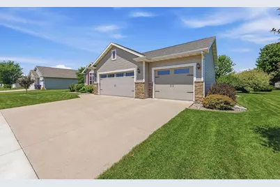 1429 Plains Avenue, Neenah, WI 54956 - Photo 3