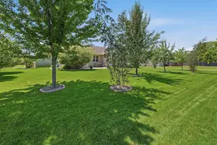 1429 Plains Ave, Neenah, WI 54956 - Photo 37