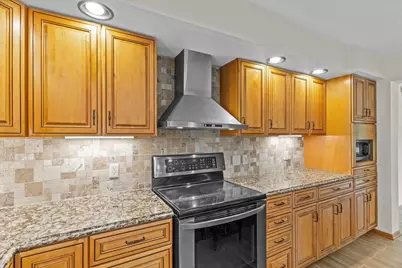1407 S Washington Avenue, Marshfield, WI 54449 - Photo 11