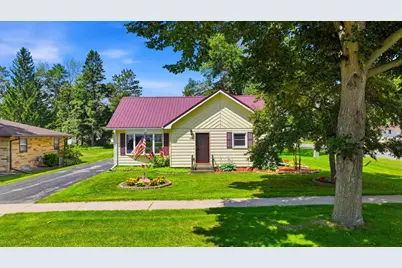 1500 S Locust Avenue, Marshfield, WI 54449 - Photo 1