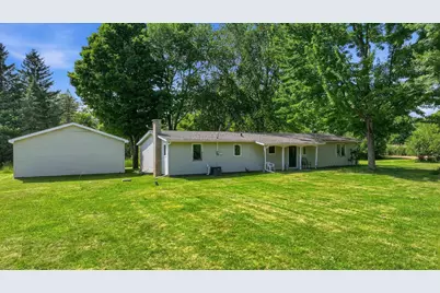 11555 Eisenhower Drive, Chili, WI 54420 - Photo 7