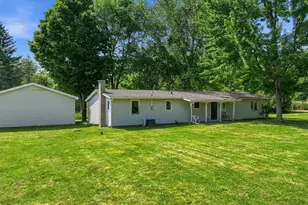 11555 Eisenhower Dr, Chili, WI 54420 - Photo 7