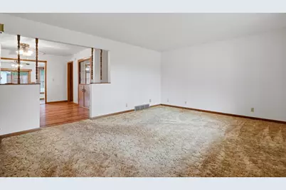205 E Elm Street, Spencer, WI 54479 - Photo 5