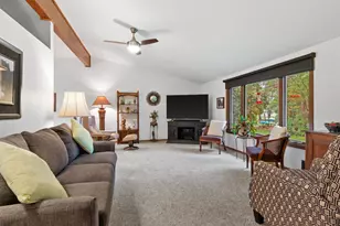 1815 School St, Stevens Point, WI 54481 - Photo 9